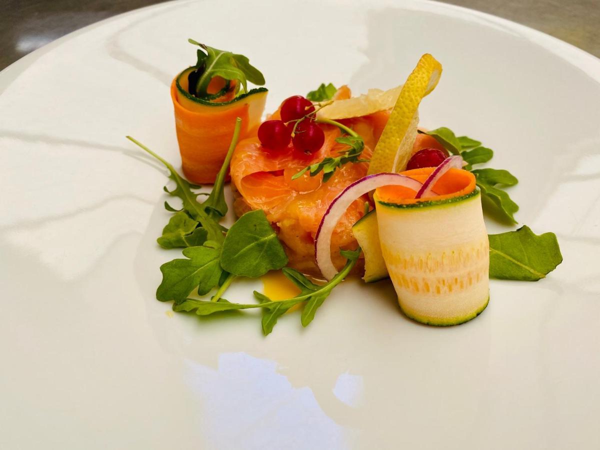 Le Cheval Blanc 호텔 Jargeau 외부 사진